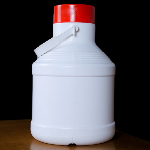 HDPE can 2 L
